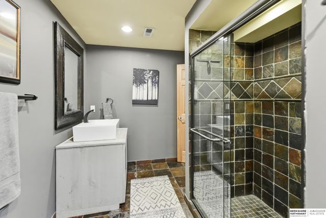 3333 N 129th Circle, Omaha, NE 68164