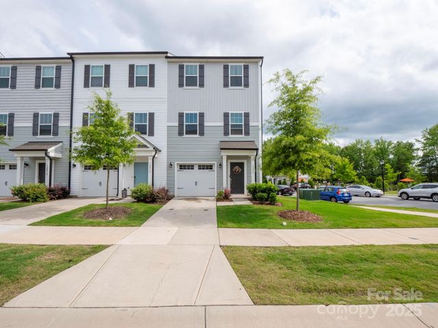 12006 Chesapeake Mallard Drive, Charlotte, NC 28262