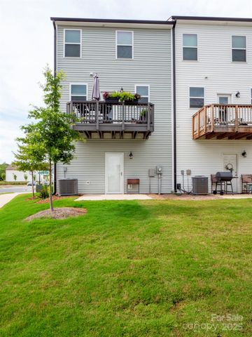 12006 Chesapeake Mallard Drive, Charlotte, NC 28262