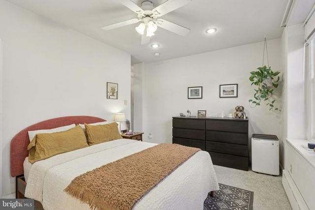 812 S SAINT BERNARD ST, Philadelphia, PA 19143