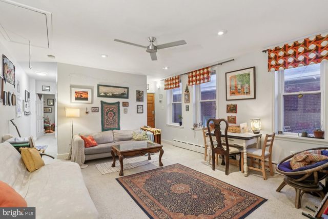 812 S SAINT BERNARD ST, Philadelphia, PA 19143