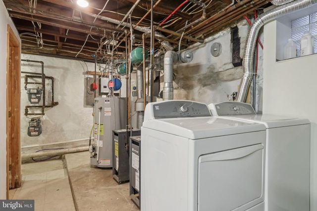 812 S SAINT BERNARD ST, Philadelphia, PA 19143