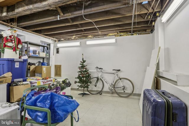 812 S SAINT BERNARD ST, Philadelphia, PA 19143