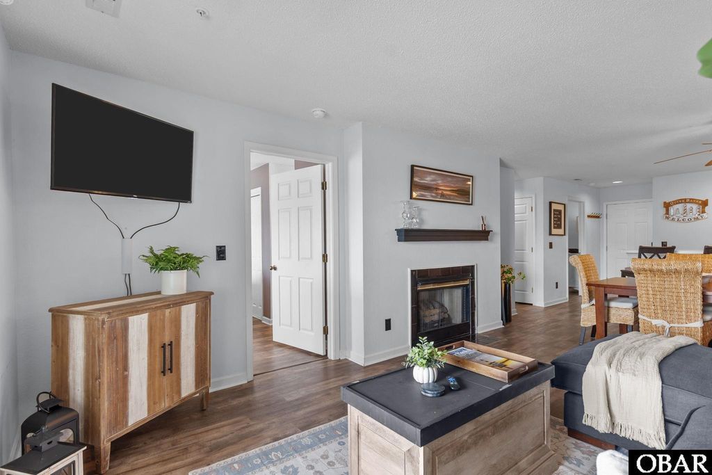 Image 5 of property listing at 813 Pirates Way Unit 813, Manteo, NC 27954