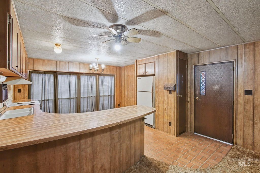 631 Preston Ave 12B, Lewiston, ID 83501 photo 2