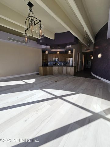 320 1ST Street 811, Jacksonville Beach, FL 32250