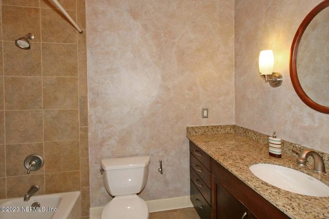 320 1ST Street 811, Jacksonville Beach, FL 32250