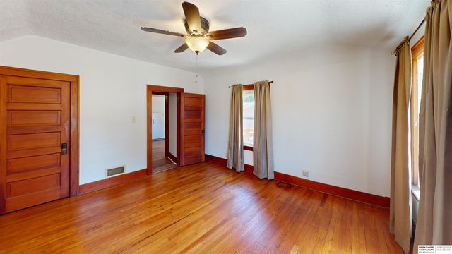 112 E Whittingham Street, Valley, NE 68064