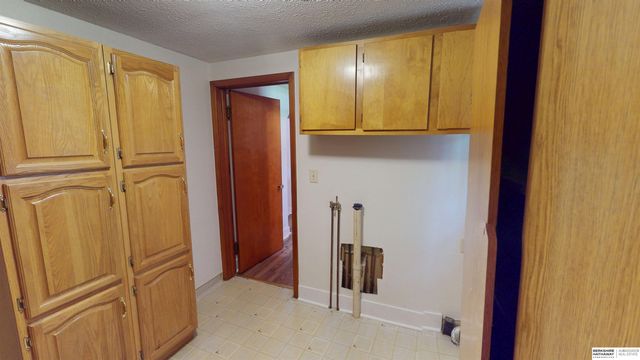 112 E Whittingham Street, Valley, NE 68064