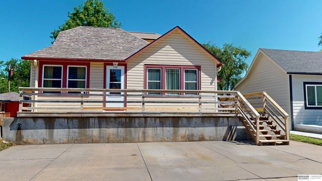 112 E Whittingham Street, Valley, NE 68064