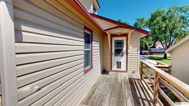 112 E Whittingham Street, Valley, NE 68064