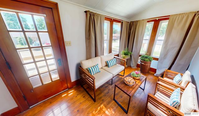 112 E Whittingham Street, Valley, NE 68064