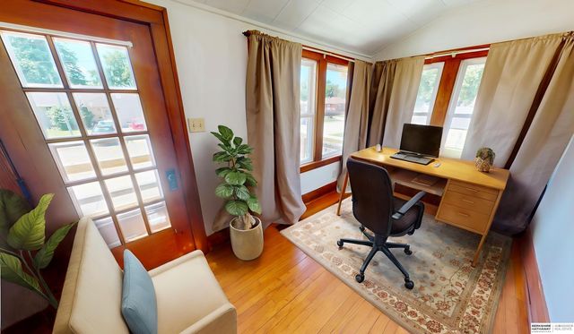 112 E Whittingham Street, Valley, NE 68064