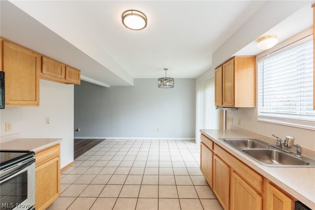 671 Tioga Trail, Willoughby, OH 44094