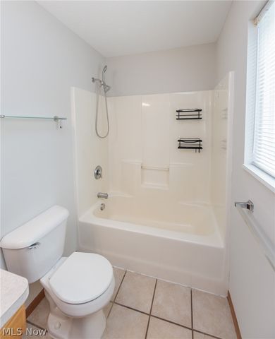 671 Tioga Trail, Willoughby, OH 44094