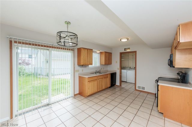 671 Tioga Trail, Willoughby, OH 44094