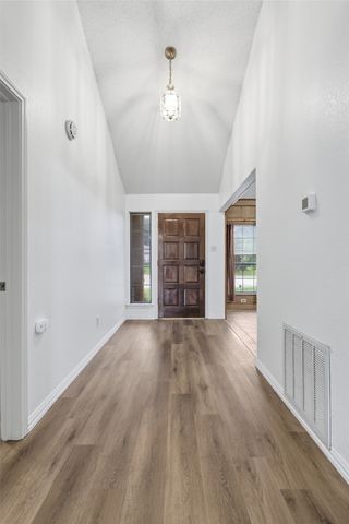 605 Buttercup Circle, Garland, TX 75040