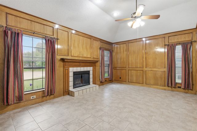 605 Buttercup Circle, Garland, TX 75040