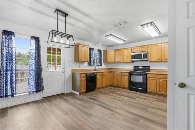 605 Buttercup Circle, Garland, TX 75040