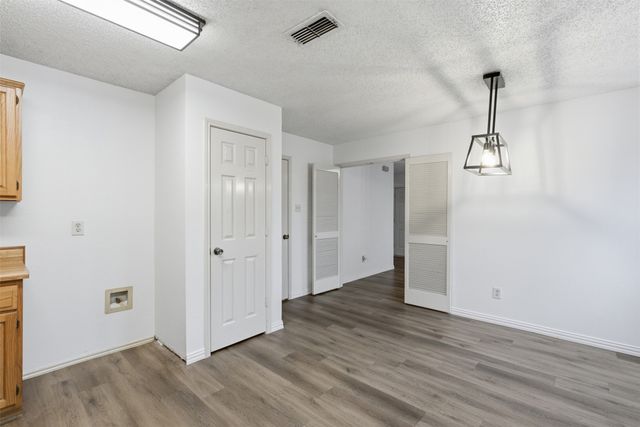 605 Buttercup Circle, Garland, TX 75040