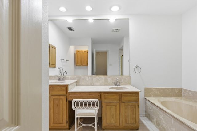 605 Buttercup Circle, Garland, TX 75040