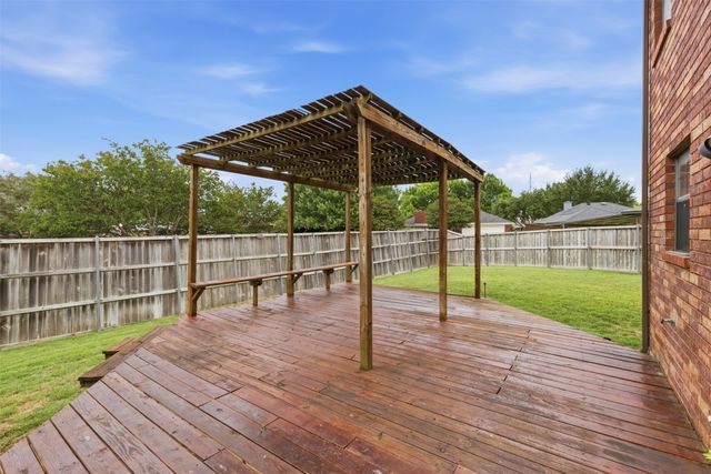 605 Buttercup Circle, Garland, TX 75040