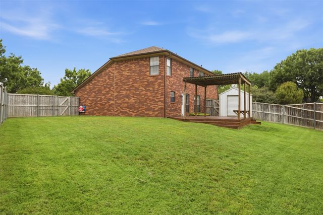 605 Buttercup Circle, Garland, TX 75040