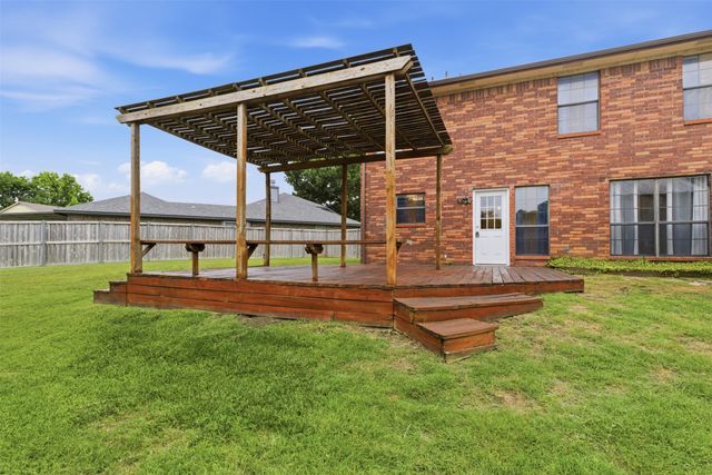 605 Buttercup Circle, Garland, TX 75040
