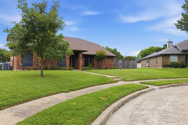 605 Buttercup Circle, Garland, TX 75040