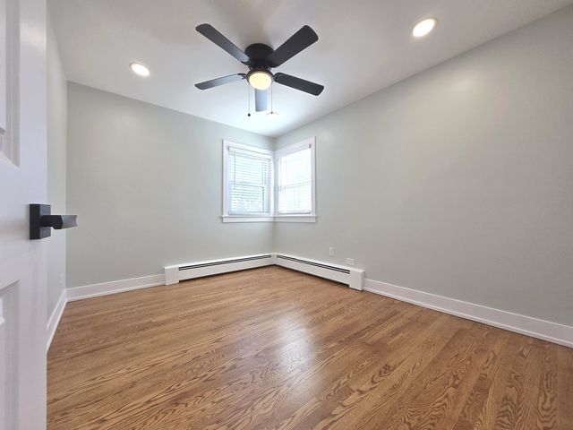 315 W PROSPECT Avenue 3, Mount Prospect, IL 60056