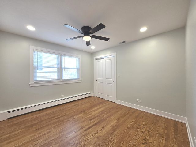 315 W PROSPECT Avenue 3, Mount Prospect, IL 60056