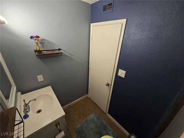 4120 East Boston Avenue, Las Vegas, NV 89104