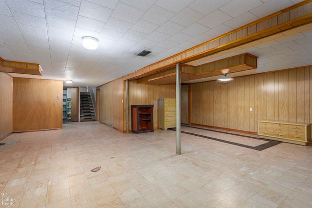 704 Briarwood Lane, Fenton, MI 48430