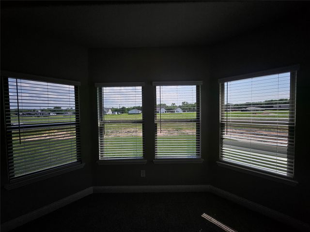311 Redwood Circle, Trenton, TX 75490