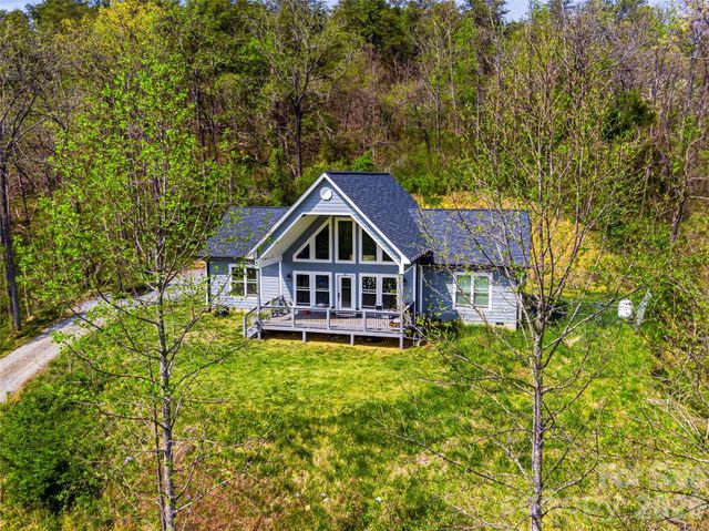 170 Starry Night Lane, Marshall, NC 28753