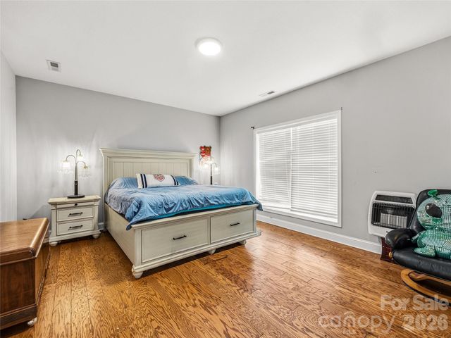 170 Starry Night Lane, Marshall, NC 28753