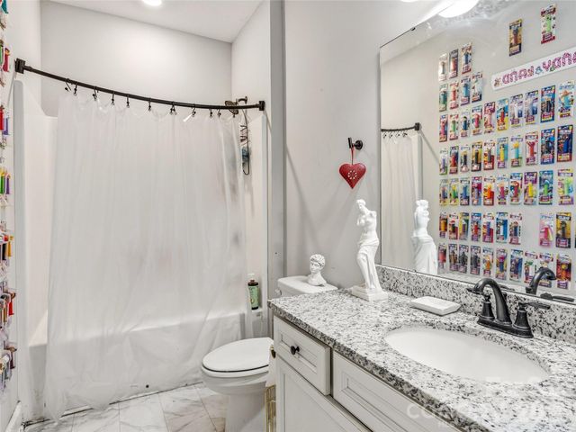 170 Starry Night Lane, Marshall, NC 28753