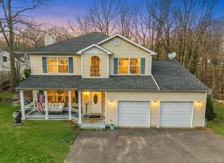 35 Sheep Pasture Road, Port Jefferson, NY 11777