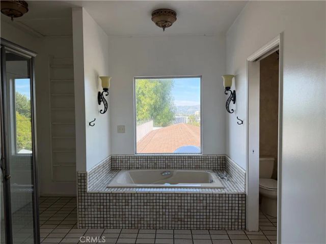 20838 Exhibit Court, Woodland Hills, CA 91367