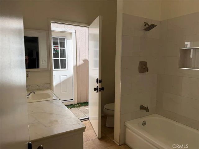 20838 Exhibit Court, Woodland Hills, CA 91367