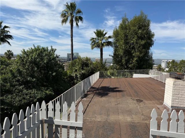 20838 Exhibit Court, Woodland Hills, CA 91367