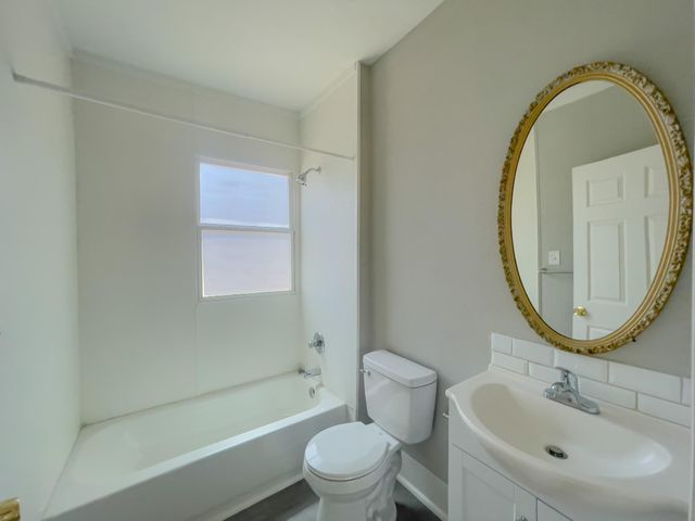 2710 Brewster Street, Houston, TX 77026