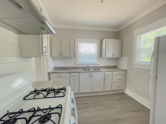 2710 Brewster Street, Houston, TX 77026