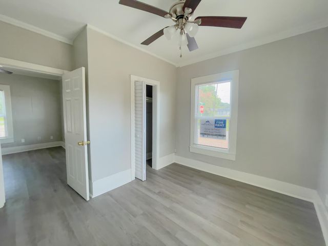 2710 Brewster Street, Houston, TX 77026