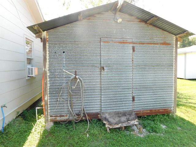 1903 North Bayou Drive, Golden Meadow, LA 70357