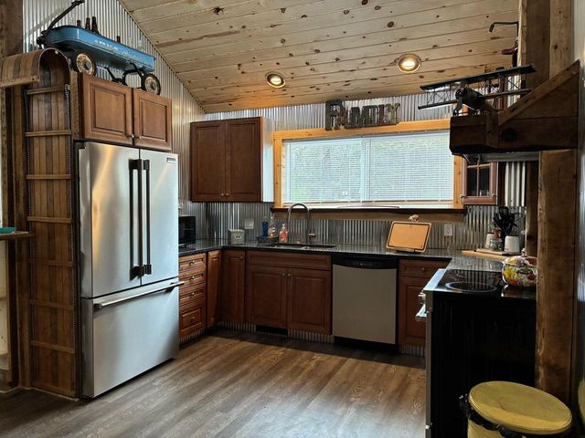 1982 W 7th DRIVE, Friendship, WI 53934