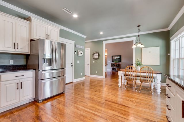 1028 Proud Eagle Dr, Eagleville, TN 37060