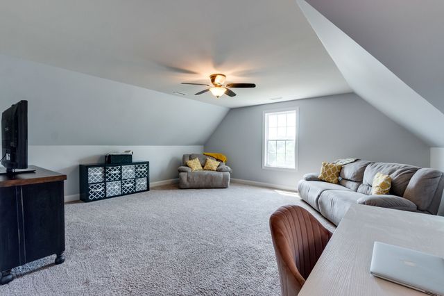 1028 Proud Eagle Dr, Eagleville, TN 37060