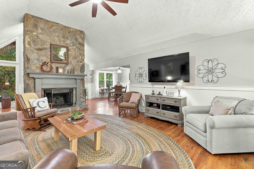 513 Avalon Drive, Fayetteville, GA 30214 — photo 3
