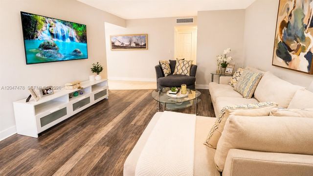 6655 W Broward Boulevard 206, Plantation, FL 33317